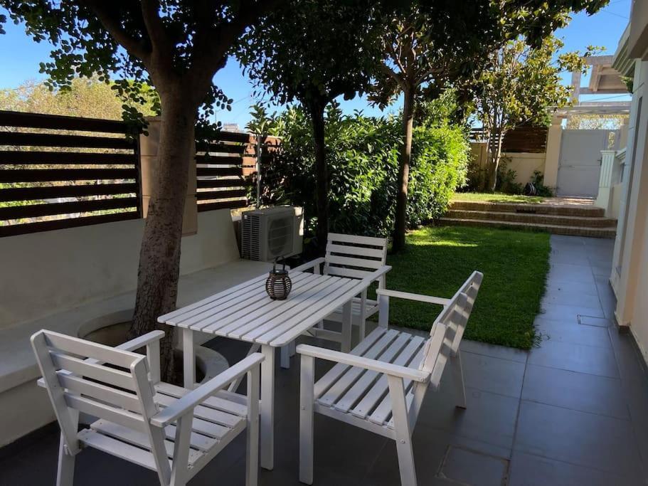 Cozy 2 Room Apartment With Garden Near Athens Air-Port 아르테미다 외부 사진